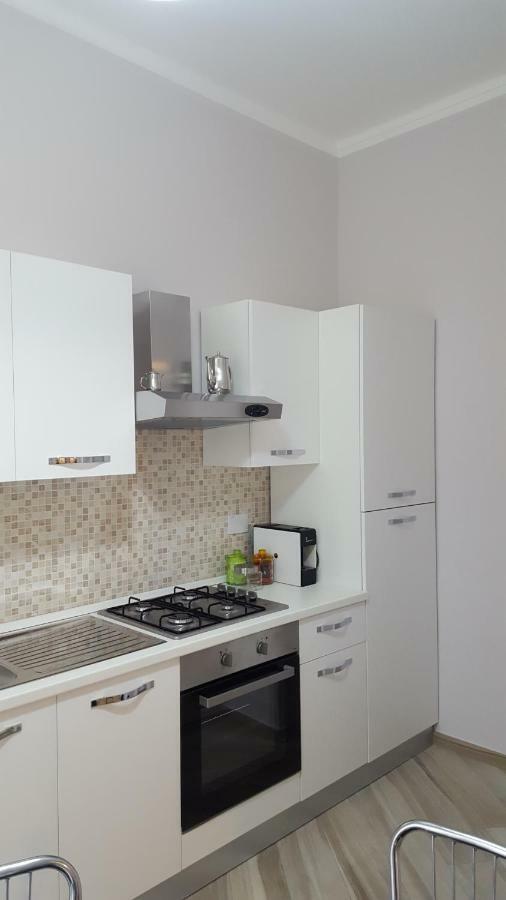 Ana'S Place Torino 1 Apartment Bagian luar foto
